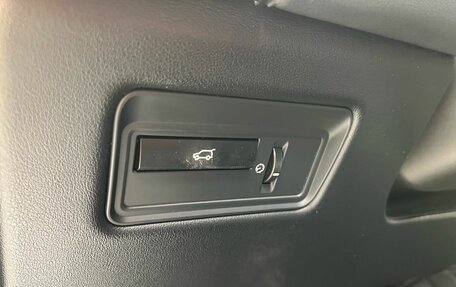 Land Rover Range Rover IV рестайлинг, 2014 год, 3 449 000 рублей, 18 фотография