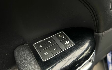 Land Rover Range Rover IV рестайлинг, 2014 год, 3 449 000 рублей, 21 фотография