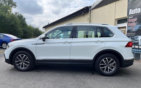 Volkswagen Tiguan II, 2022 год, 3 200 000 рублей, 7 фотография