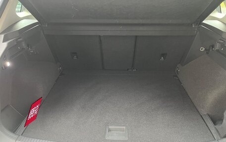 Volkswagen Tiguan II, 2022 год, 3 200 000 рублей, 17 фотография