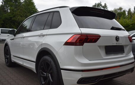 Volkswagen Tiguan II, 2022 год, 3 900 000 рублей, 6 фотография