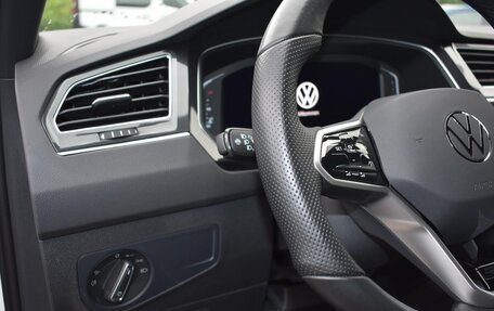 Volkswagen Tiguan II, 2022 год, 3 900 000 рублей, 8 фотография