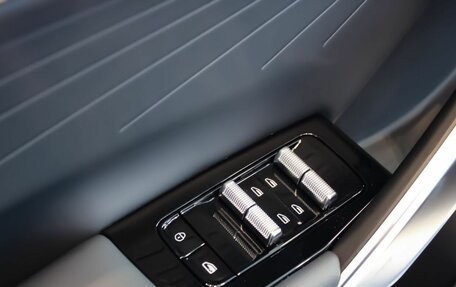 Geely Atlas, 2025 год, 4 080 990 рублей, 2 фотография