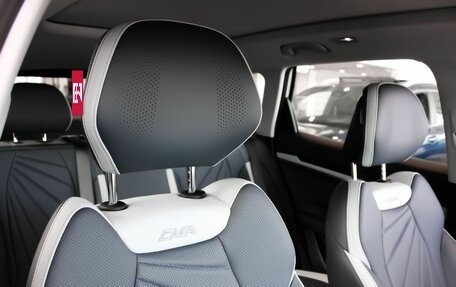 Geely Atlas, 2025 год, 4 080 990 рублей, 19 фотография