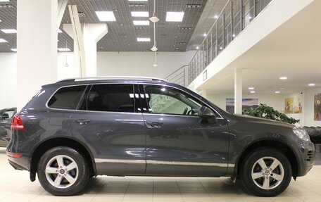 Volkswagen Touareg III, 2011 год, 1 745 000 рублей, 4 фотография