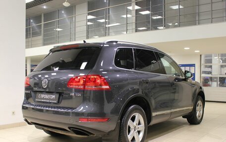 Volkswagen Touareg III, 2011 год, 1 745 000 рублей, 5 фотография