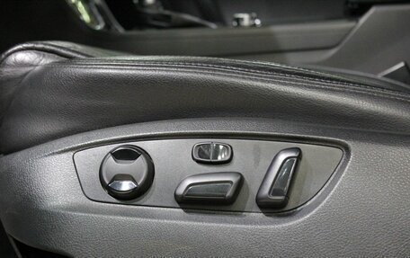 Volkswagen Touareg III, 2011 год, 1 745 000 рублей, 10 фотография