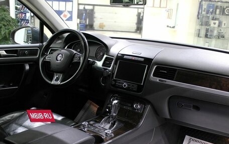 Volkswagen Touareg III, 2011 год, 1 745 000 рублей, 22 фотография