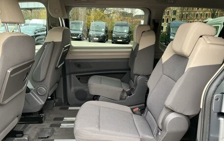 Volkswagen Multivan, 2022 год, 4 793 083 рублей, 13 фотография