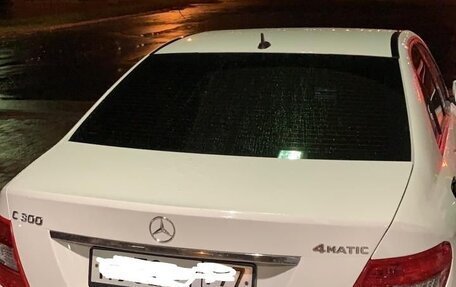 Mercedes-Benz C-Класс, 2010 год, 1 600 000 рублей, 1 фотография