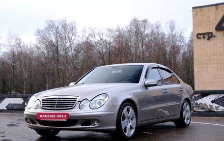 Mercedes-Benz E-Класс, 2004 год, 880 000 рублей, 4 фотография