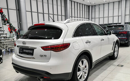 Infiniti QX70, 2014 год, 2 395 000 рублей, 6 фотография