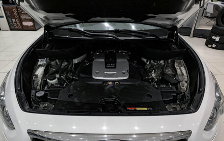 Infiniti QX70, 2014 год, 2 395 000 рублей, 11 фотография