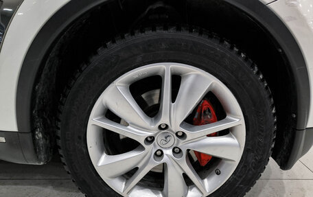 Infiniti QX70, 2014 год, 2 395 000 рублей, 22 фотография