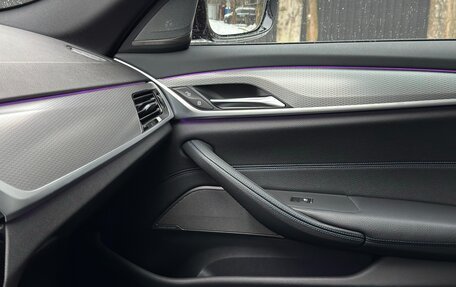 BMW 5 серия, 2019 год, 2 900 000 рублей, 21 фотография