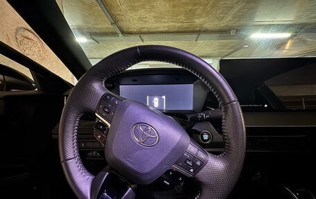 Toyota Camry, 2024 год, 4 300 000 рублей, 2 фотография