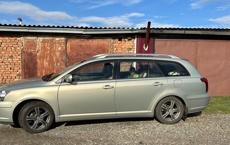 Toyota Avensis III рестайлинг, 2007 год, 850 000 рублей, 9 фотография