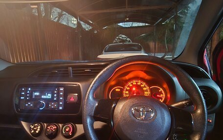 Toyota Vitz, 2019 год, 1 000 000 рублей, 3 фотография