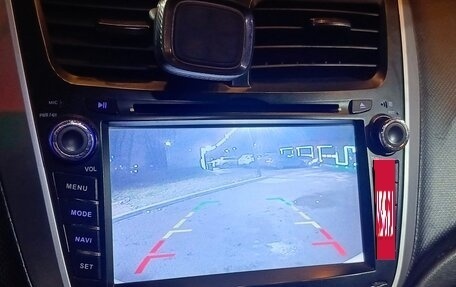 Hyundai Solaris II рестайлинг, 2011 год, 550 000 рублей, 6 фотография