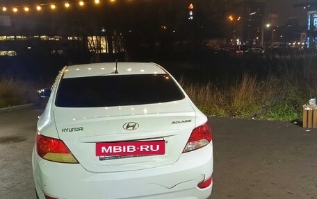 Hyundai Solaris II рестайлинг, 2011 год, 550 000 рублей, 5 фотография