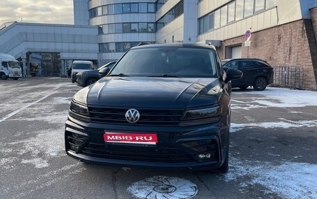 Volkswagen Tiguan II, 2018 год, 3 150 000 рублей, 1 фотография