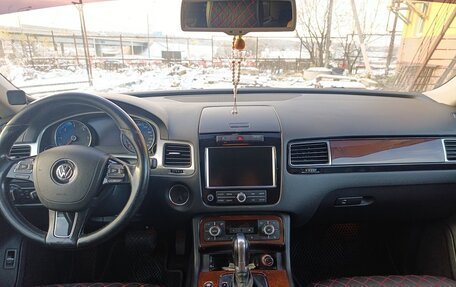 Volkswagen Touareg III, 2010 год, 1 650 000 рублей, 6 фотография