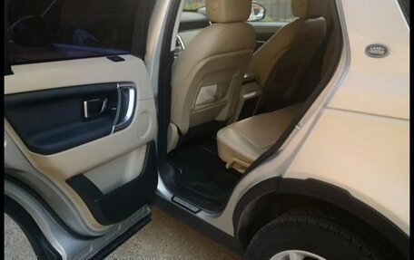 Land Rover Discovery Sport I рестайлинг, 2017 год, 2 650 000 рублей, 8 фотография