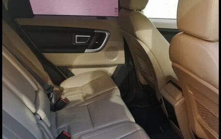 Land Rover Discovery Sport I рестайлинг, 2017 год, 2 650 000 рублей, 6 фотография