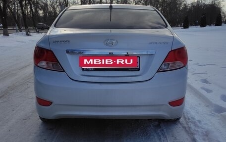 Hyundai Solaris II рестайлинг, 2013 год, 900 000 рублей, 11 фотография
