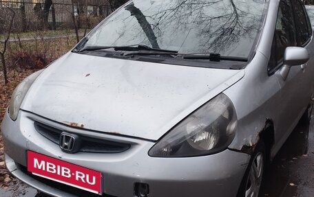 Honda Fit III, 2001 год, 170 000 рублей, 2 фотография