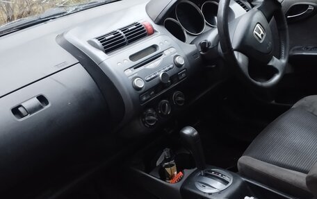 Honda Fit III, 2001 год, 170 000 рублей, 5 фотография