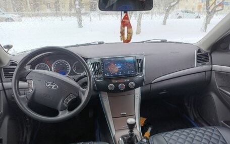 Hyundai Sonata VI, 2009 год, 970 000 рублей, 11 фотография