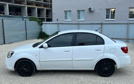 KIA Rio II, 2010 год, 525 000 рублей, 3 фотография