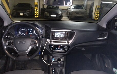 Hyundai Solaris II рестайлинг, 2018 год, 1 049 000 рублей, 17 фотография