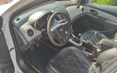 Chevrolet Cruze II, 2013 год, 530 000 рублей, 4 фотография