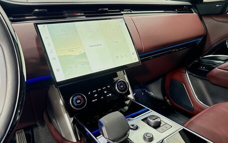 Land Rover Range Rover IV рестайлинг, 2023 год, 14 390 000 рублей, 12 фотография