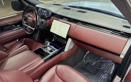 Land Rover Range Rover IV рестайлинг, 2023 год, 14 390 000 рублей, 9 фотография