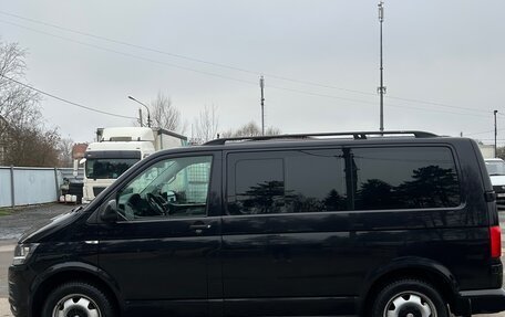 Volkswagen Caravelle T6 рестайлинг, 2015 год, 2 700 000 рублей, 7 фотография