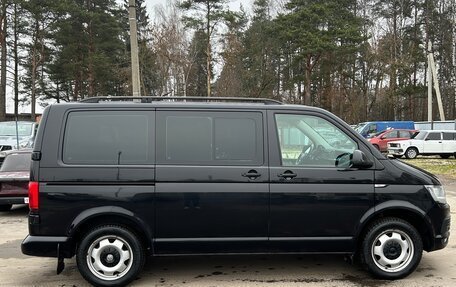 Volkswagen Caravelle T6 рестайлинг, 2015 год, 2 700 000 рублей, 6 фотография