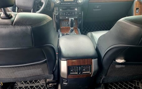 Toyota Land Cruiser Prado 150 рестайлинг 2, 2010 год, 3 100 000 рублей, 16 фотография