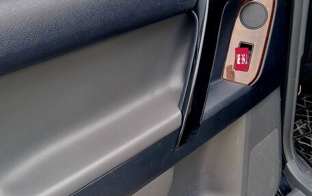 Toyota Land Cruiser Prado 150 рестайлинг 2, 2010 год, 3 100 000 рублей, 13 фотография