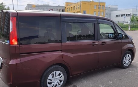 Honda Stepwgn IV, 2016 год, 1 790 000 рублей, 5 фотография