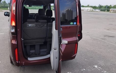 Honda Stepwgn IV, 2016 год, 1 790 000 рублей, 7 фотография