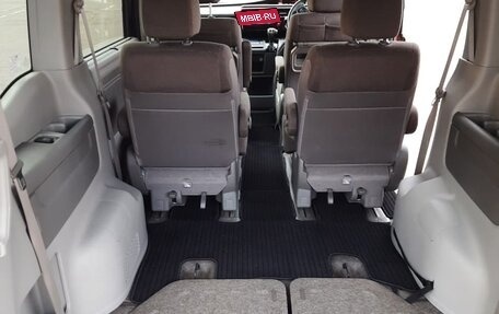 Honda Stepwgn IV, 2016 год, 1 790 000 рублей, 12 фотография