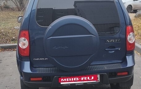 Chevrolet Niva I рестайлинг, 2018 год, 835 000 рублей, 3 фотография