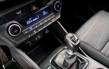 Hyundai Tucson III, 2018 год, 2 165 000 рублей, 25 фотография