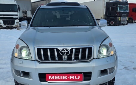 Toyota Land Cruiser Prado 120 рестайлинг, 2003 год, 1 549 000 рублей, 2 фотография