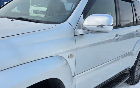 Toyota Land Cruiser Prado 120 рестайлинг, 2003 год, 1 549 000 рублей, 28 фотография