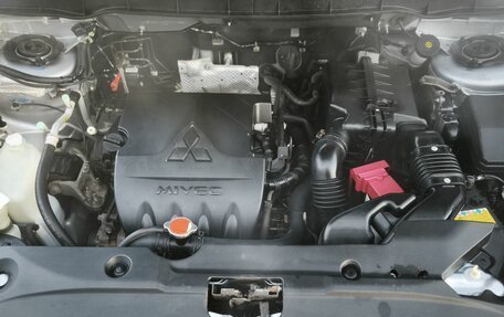 Mitsubishi ASX I рестайлинг, 2013 год, 735 000 рублей, 11 фотография