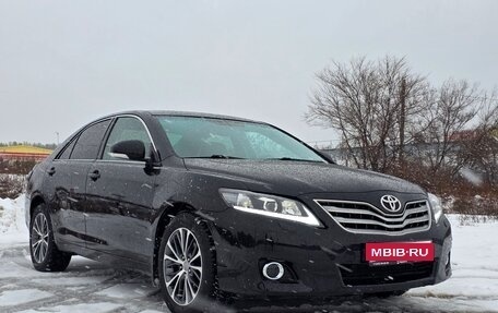 Toyota Camry, 2010 год, 1 050 000 рублей, 1 фотография